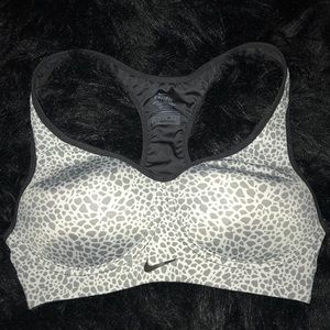 Nike dri-fit Sports Bra